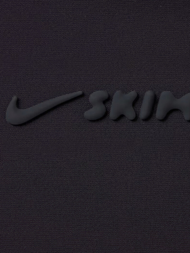 Куртка женская Nike SKIMS