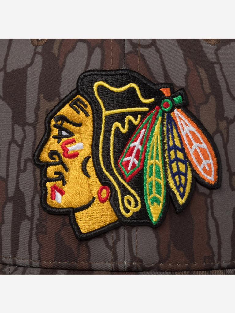Бейсболка MITCHELL NESS HP15005-CBHCAMO Chicago Blackhawks NHL