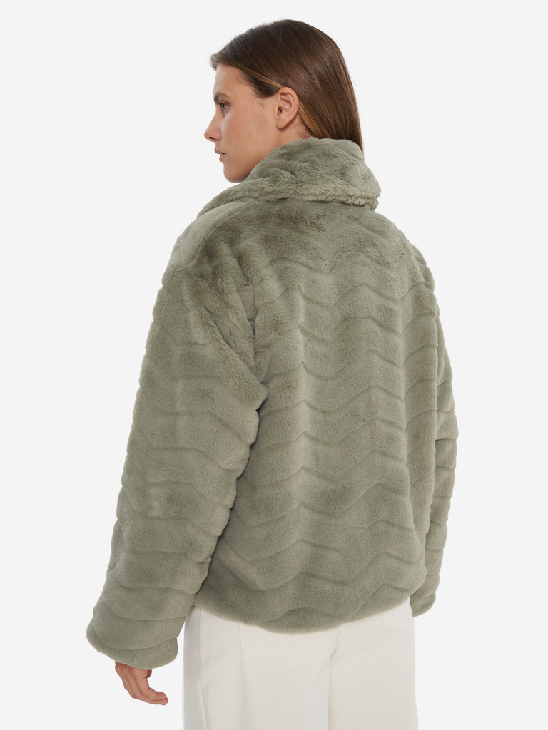 Легкая куртка женская FILA