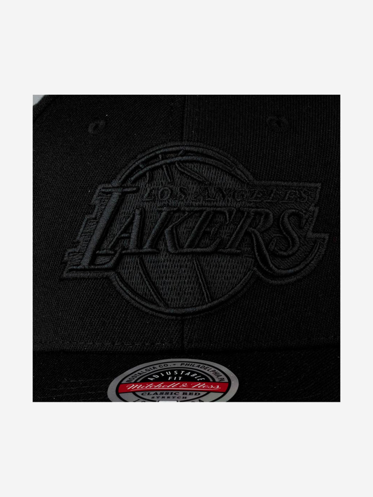 Бейсболка MITCHELL NESS HHSSINTL101-LALYYPPPBLCK Los Angeles Lakers NBA (черный)
