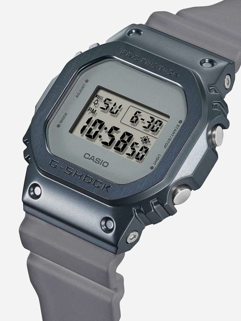Спортивные часы CASIO G-SHOCK GM-5600MF-2г