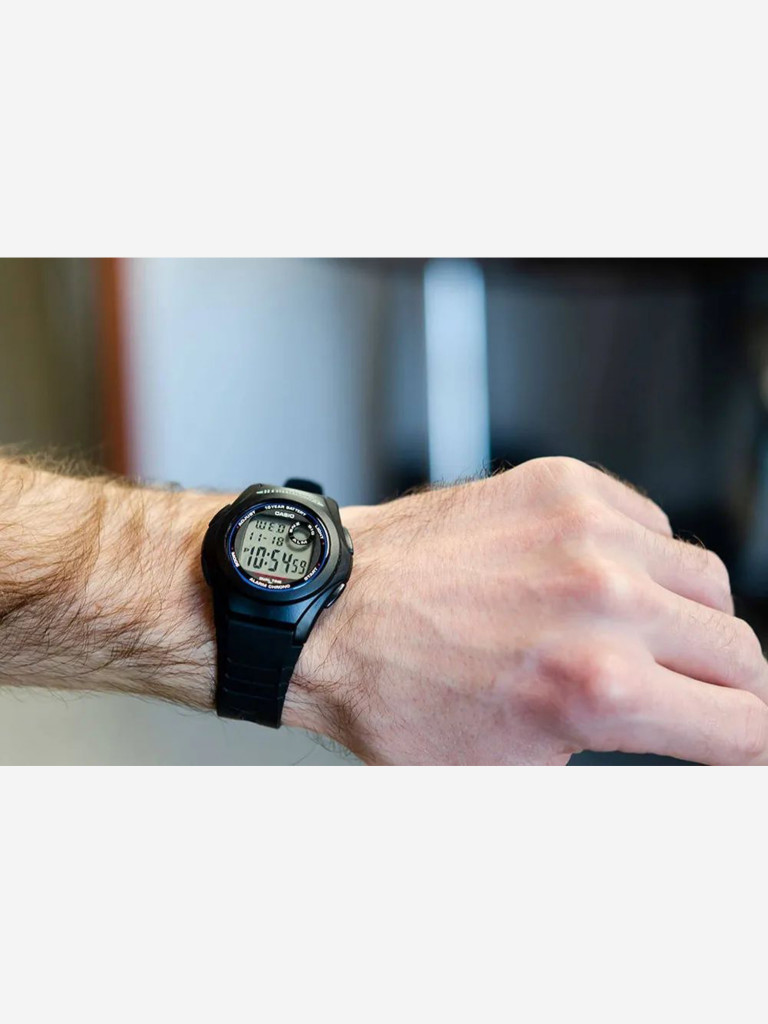 Наручные часы CASIO