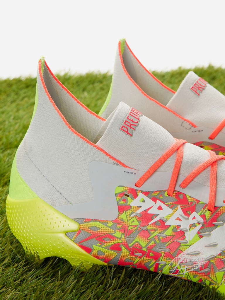 Бутсы мужские adidas Predator Freak .1 Fg