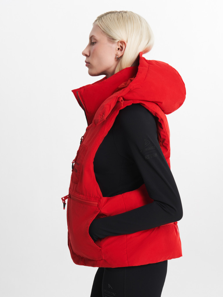 Жилет утепленный оверсайз Demix x AYTΛO