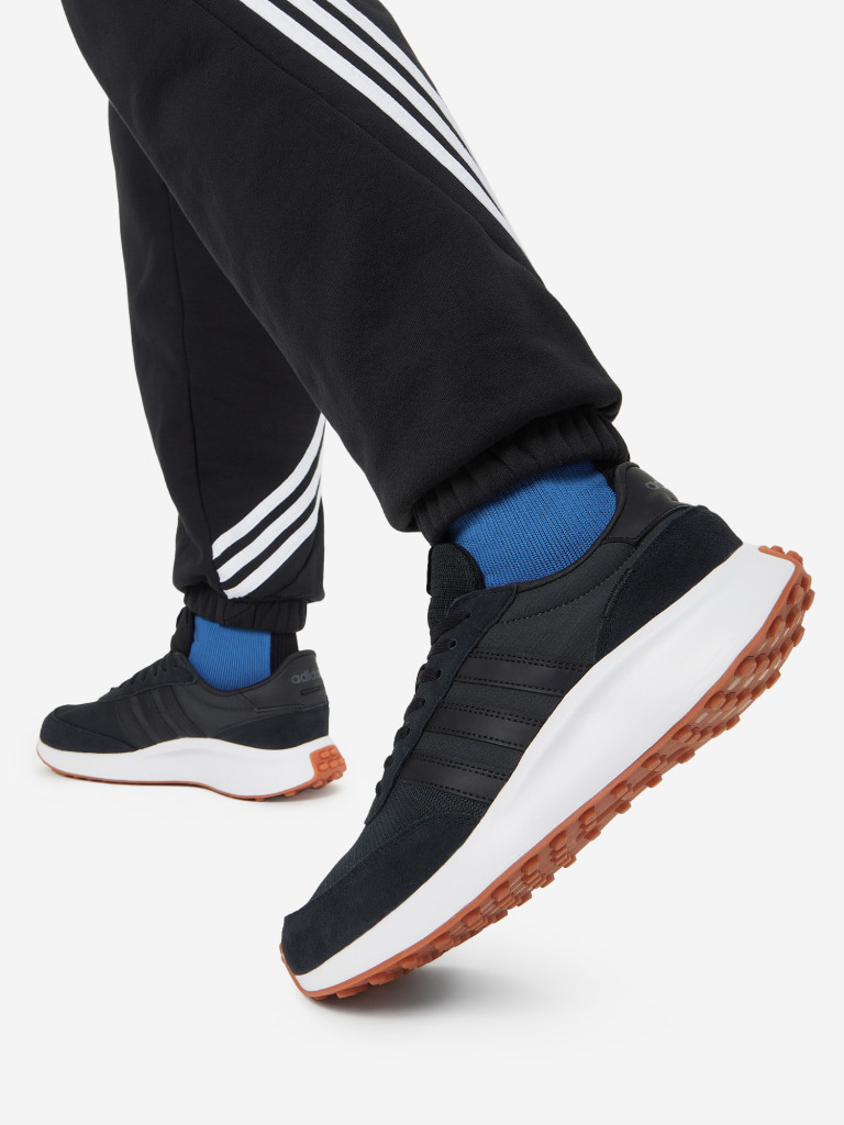 Кроссовки мужские adidas Run 70S черный/белый цвет — купить за 8924 руб. со  скидкой 15 %, отзывы в интернет-магазине Спортмастер