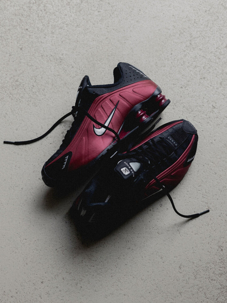 Кроссовки Nike Shox R4