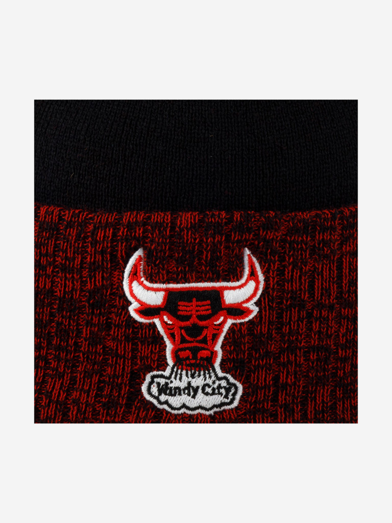 Шапка с помпоном MITCHELL NESS HPCK1052-CBUYYPPPBLCK Chicago Bulls NBA (черный)