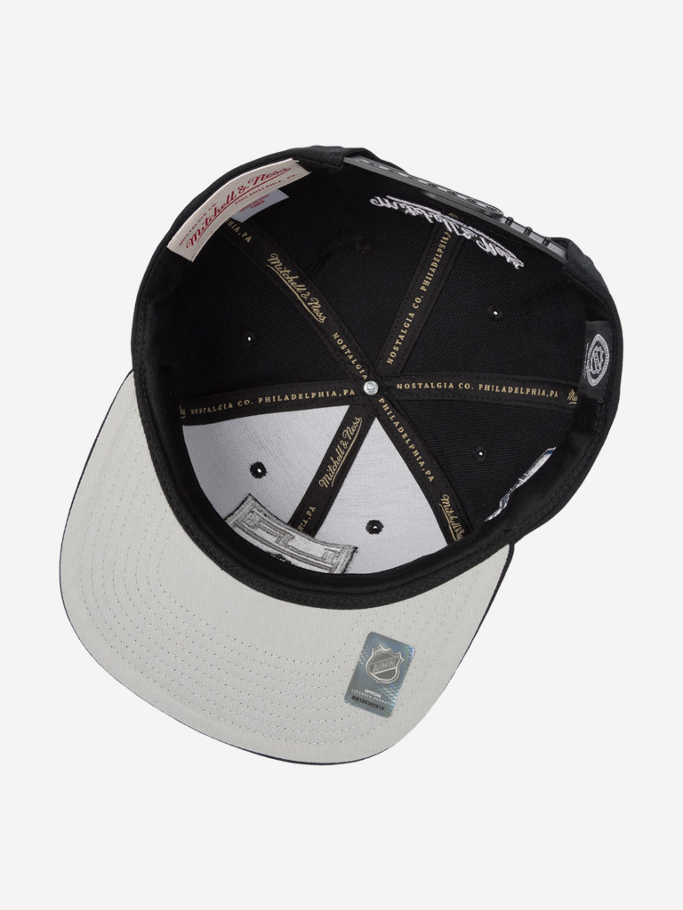 Бейсболка с прямым козырьком MITCHELL NESS HS8035-LAKBLCK Los Angeles Kings NHL (черный)