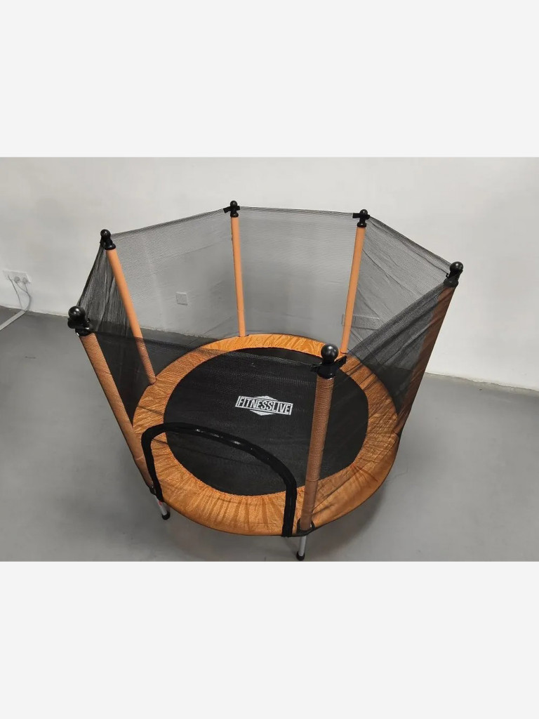 Батут детский каркасный Batutoff с защитной сеткой с прямыми ножками оранжевый