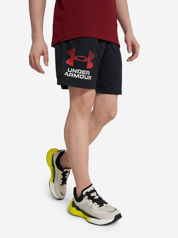 Шорты для мальчиков Under Armour Tech Logo арт. 1383333 черный/красный цвет — купить за 1399 руб., отзывы в интернет-магазине Спортмастер