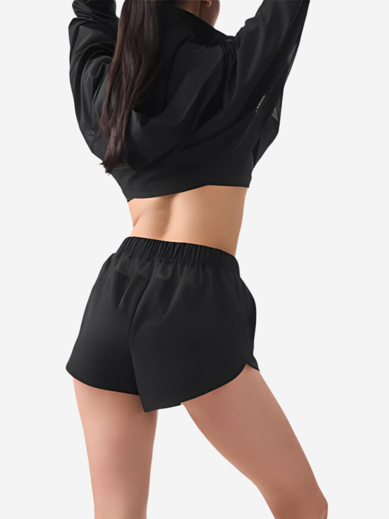Шорты женские Alo Yoga Playmaker Dolphin Short