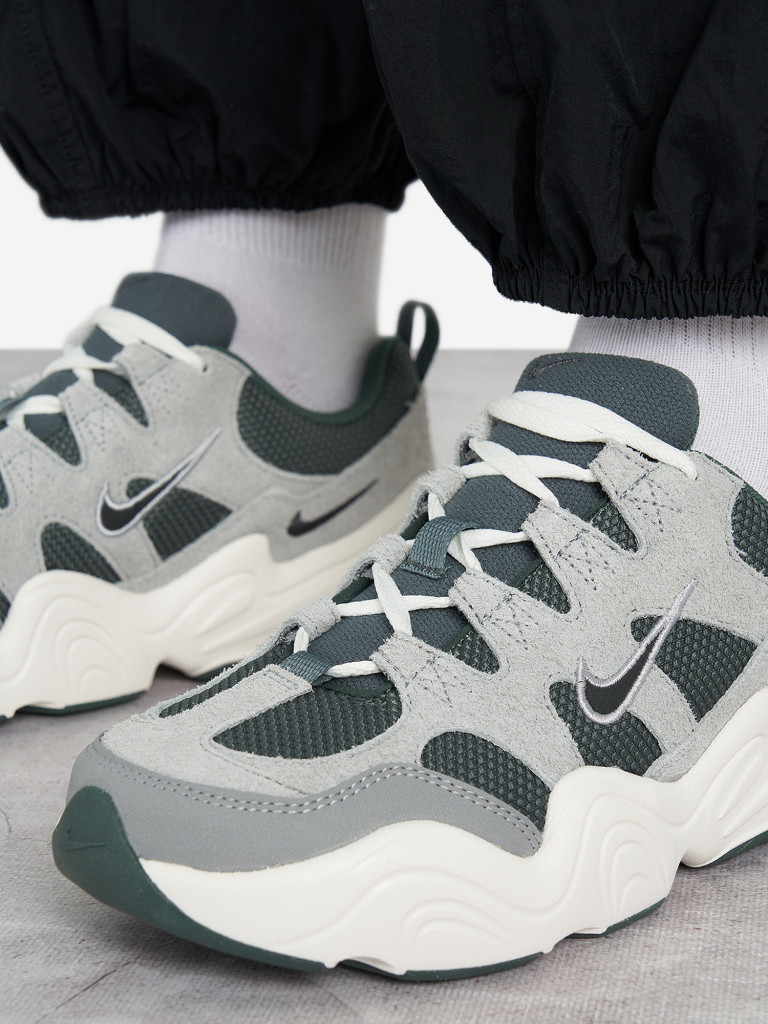 Кроссовки женские Nike Tech Hera