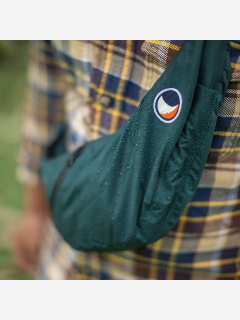 Сумка TICKET TO THE MOON sling bag Water Resistant, Green
