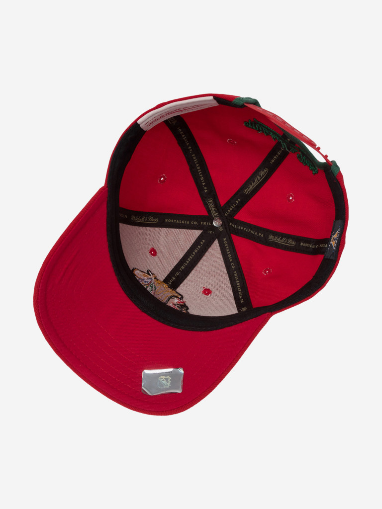 Бейсболка MITCHELL NESS EU246-CHIBLA-RED Chicago Blackhawks NHL