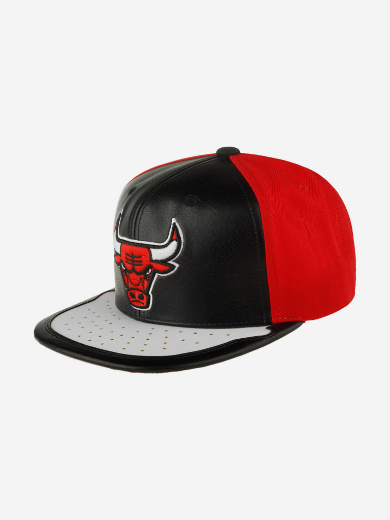 Бейсболка с прямым козырьком MITCHELL NESS 6HSSMM19224-CBUBKWH Chicago Bulls NBA