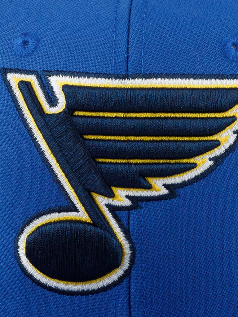 Бейсболка с прямым козырьком MITCHELL NESS 6HSSSH22089-SLUBLUE St Louis  Blues NHL (синий) синий цвет — купить за 4590 руб., отзывы в  интернет-магазине Спортмастер