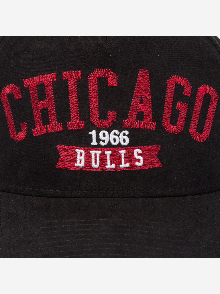 Бейсболка MITCHELL NESS HP9771-CBUBLCK Chicago Bulls NBA (черный)