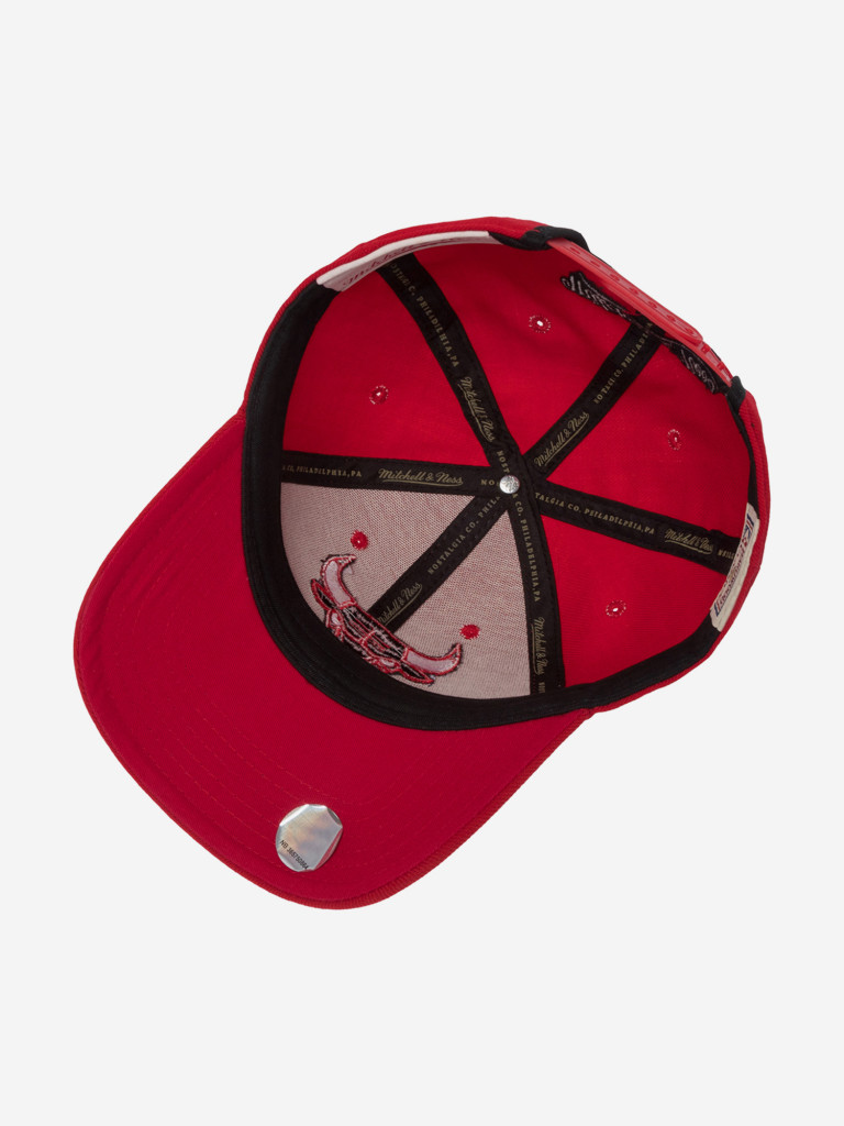 Бейсболка MITCHELL NESS EU246-CHIBUL-RED Chicago Bulls NBA