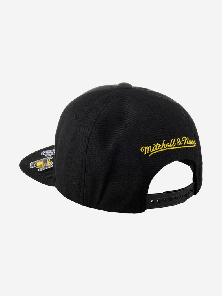 Бейсболка с прямым козырьком MITCHELL NESS HHSS2998-LALYYPPPBLCK Los Angeles Lakers NBA
