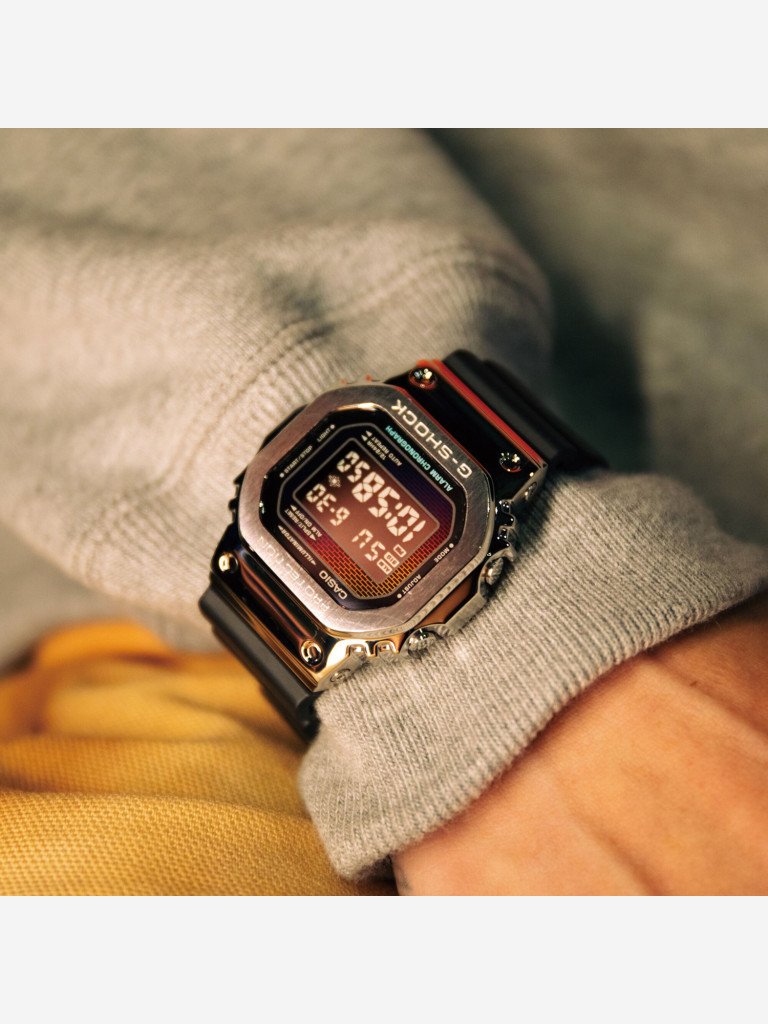 Спортивные часы CASIO G-SHOCK GM-5600RW-1D