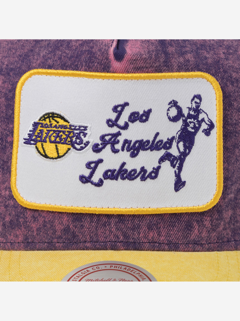 Бейсболка с сеточкой MITCHELL NESS HT14012-LALPURP Los Angeles Lakers NBA