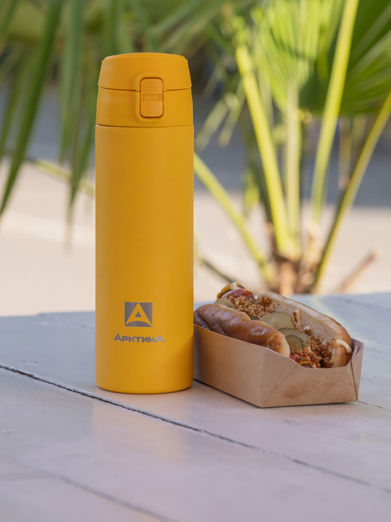 Термос вакуумный облегченный, объем 500 мл., Крышка-поилка с утолщенной силиконовой прокладкой, кнопка с фиксатором для надежной защиты от проливания.