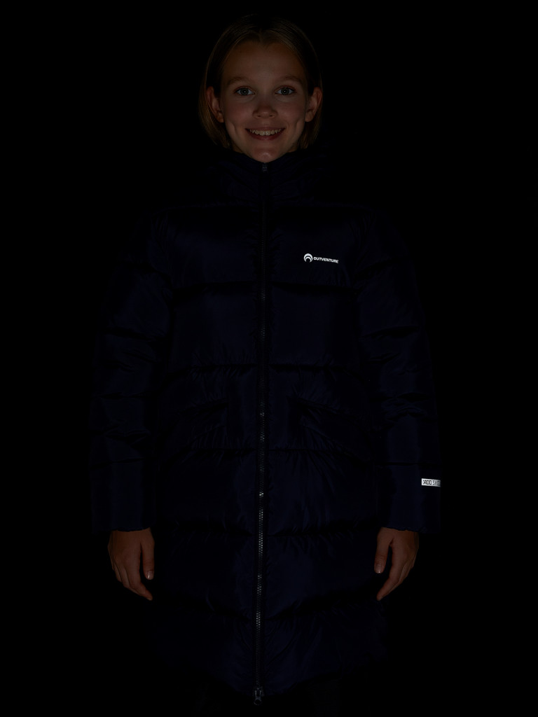 Пальто утепленное для девочек Outventure