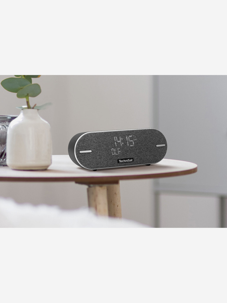 Премиум блютус колонка с радио и часами, Германия, Technisat Digitradio 2 BT, 0001/3973