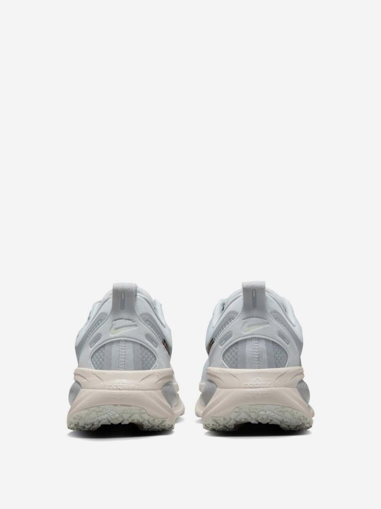 Кроссовки Nike Vomero 18