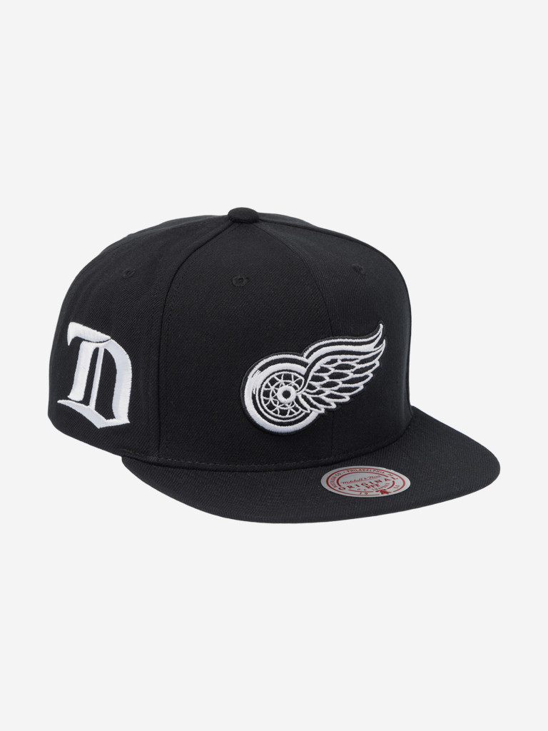 Бейсболка с прямым козырьком MITCHELL NESS HS8545-DRWBLCK Detroit Red Wings NHL (черный)