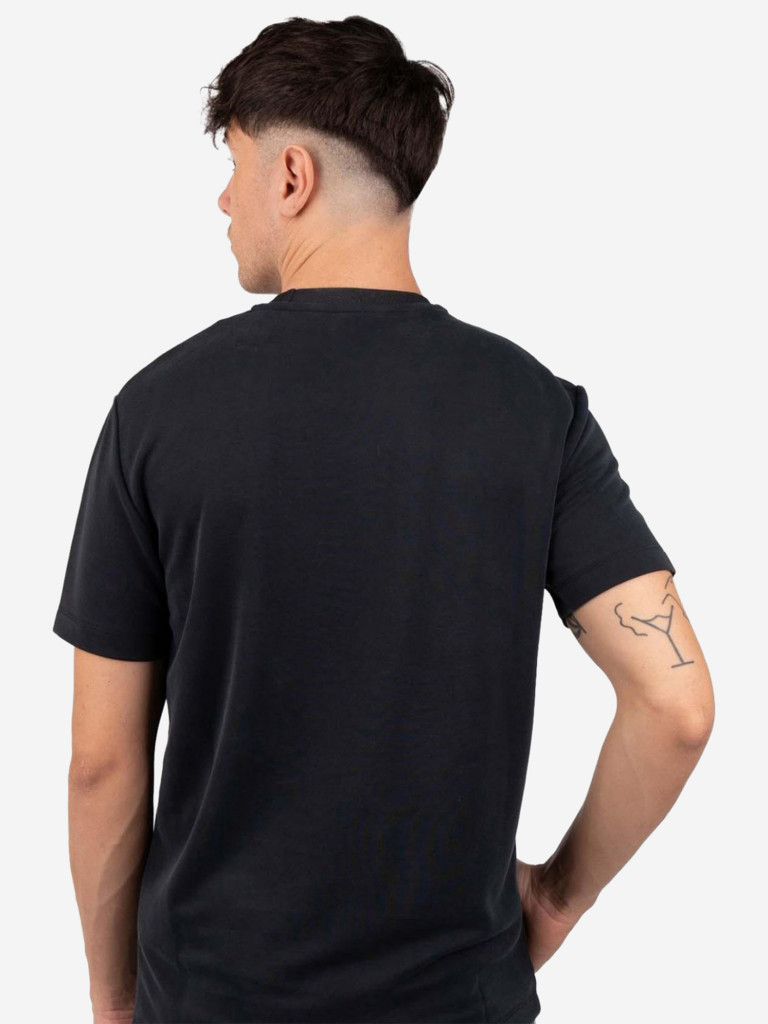 Футболка мужская EA7