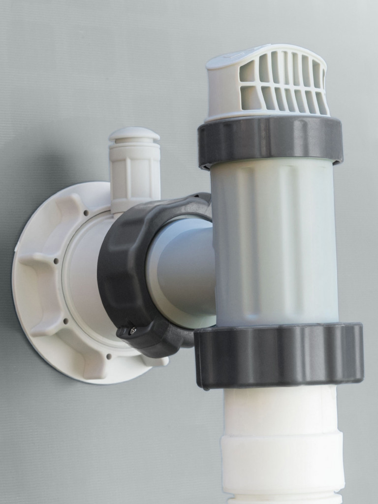 Бассейн каркасный Intex, 549х122 см, фильтр-насос 5678 л/ч, лестница, подстилка, тент