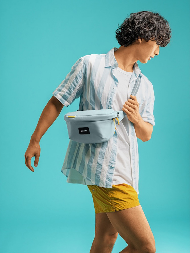 Сумка слинг антивор Pacsafe Go Sling, Fresh Mint, 2.5 л.