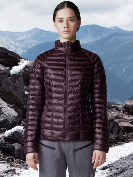Пуховик женский Mountain Hardwear Ghost