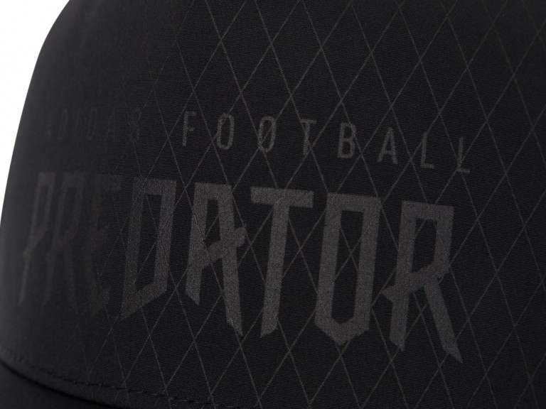 Бейсболка adidas Predator