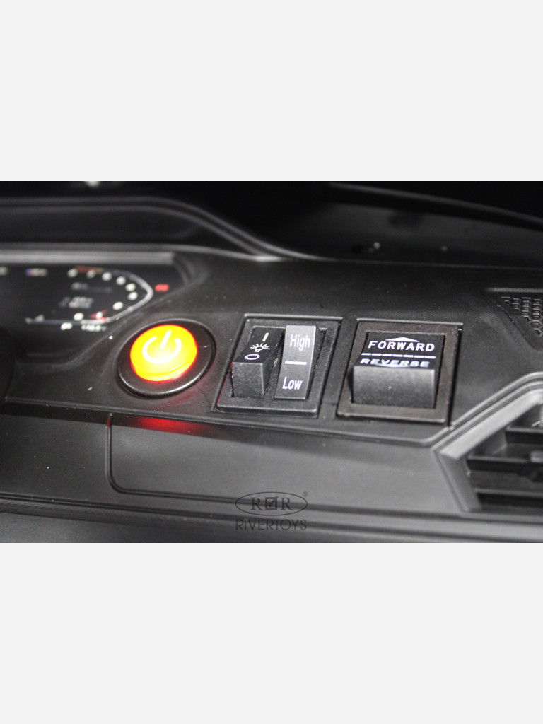 Детский электромобиль RIVERTOYS BMW M4 (A004AA) синий