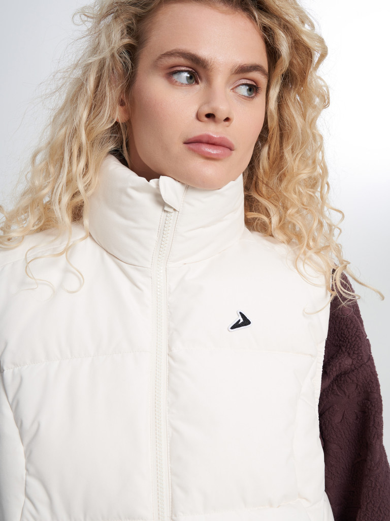 Жилет утепленный женский оверсайз Demix Brand Love Pack