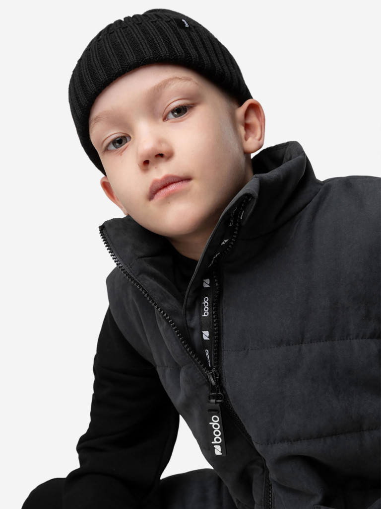 Вязаная шапка bodo