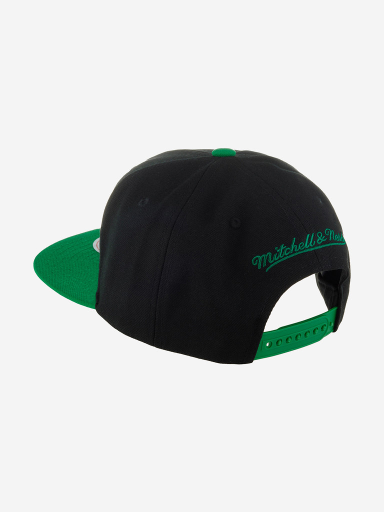 Бейсболка с прямым козырьком MITCHELL NESS HHSS5757-BCEYYPPPBLCK Boston Celtics NBA