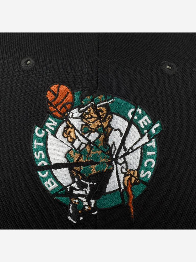 Бейсболка с прямым козырьком MITCHELL NESS HHSS7689-BCEYYPPPBLCK Boston Celtics NBA (черный)