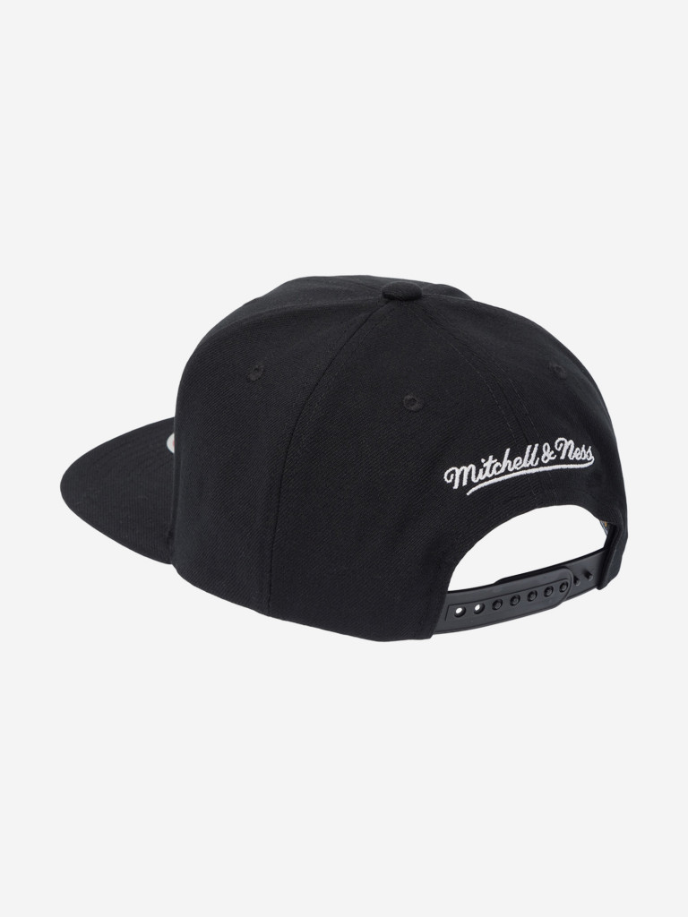 Бейсболка с прямым козырьком MITCHELL NESS HS8582-BBNBLCK Boston Bruins NHL (черный)