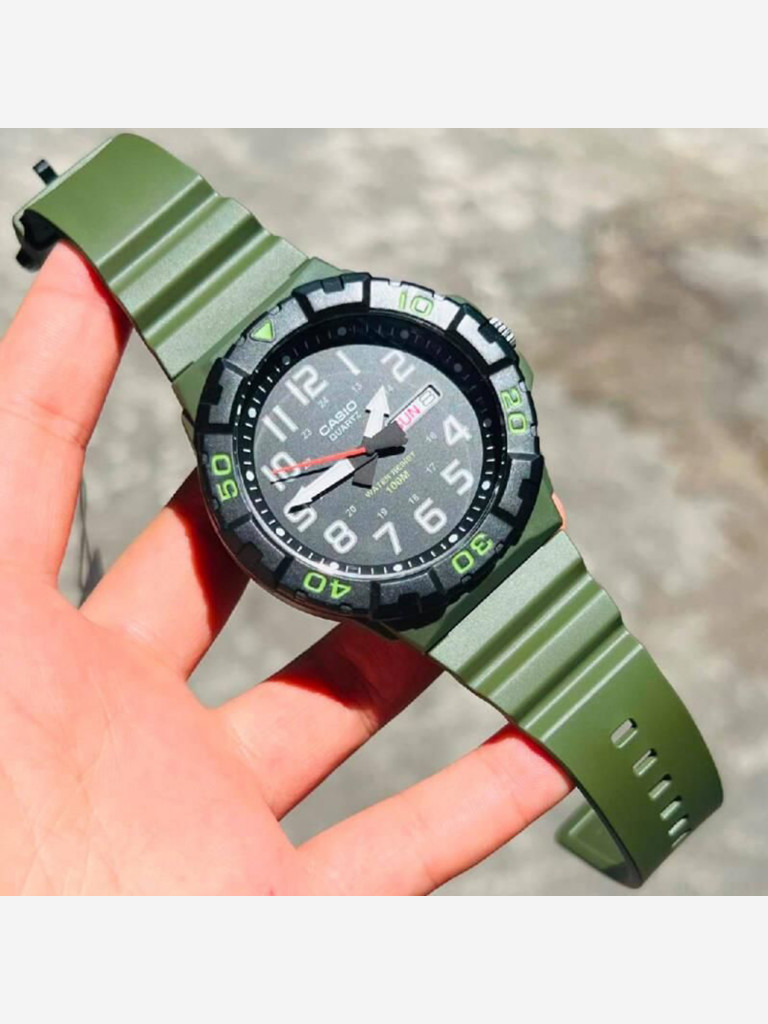 Наручные часы CASIO