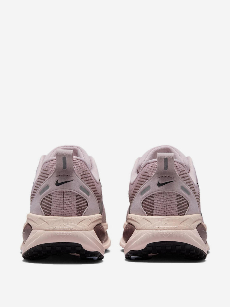 Кроссовки Nike Vomero 18