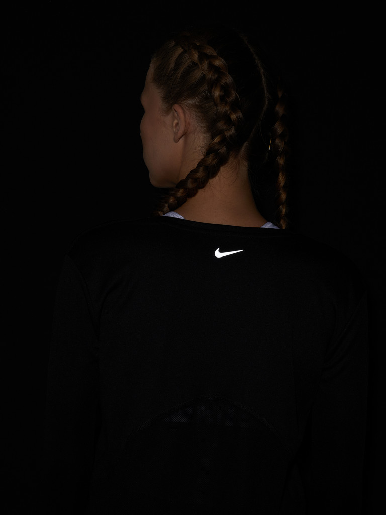 Лонгслив женский Nike