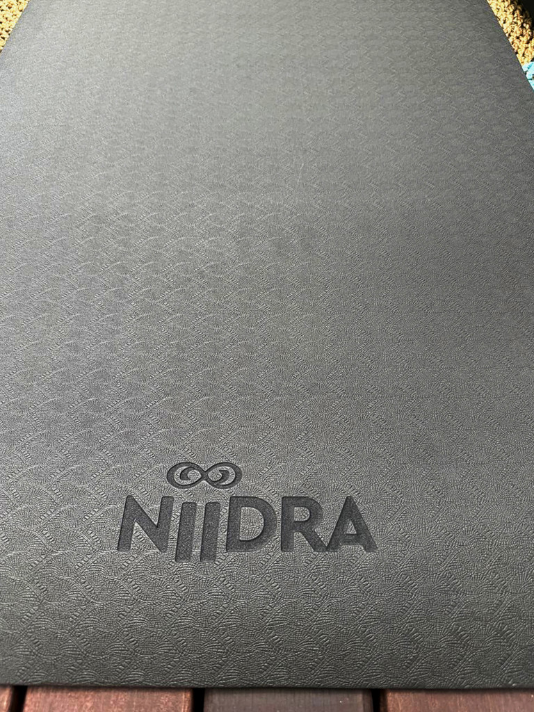 Коврик для йоги NiiDRA Basic черный