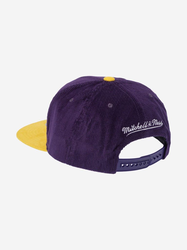 Бейсболка с прямым козырьком MITCHELL NESS HS10402-LALPURP Los Angeles Lakers NBA (фиолетовый)