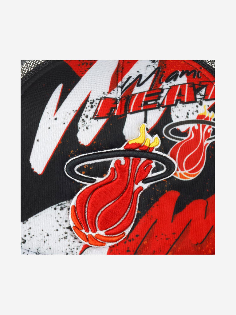 Бейсболка с сеточкой MITCHELL NESS HHSS2993-MHEYYPPPBLCK Miami Heat NBA (черный)