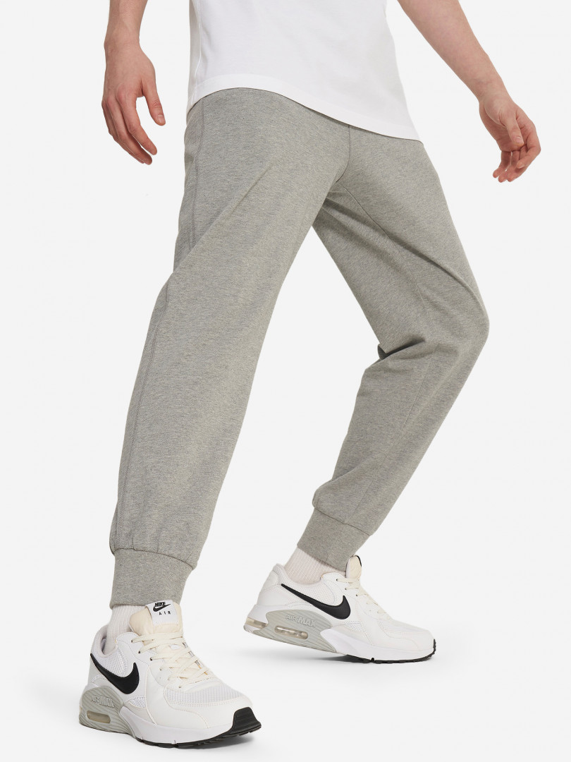Брюки мужские Nike Nk Club Серый 4999₽