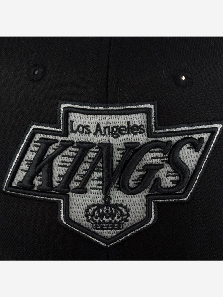 Бейсболка с прямым козырьком MITCHELL NESS HHSS5367-LAKYYPPPBKGY Los Angeles Kings NHL