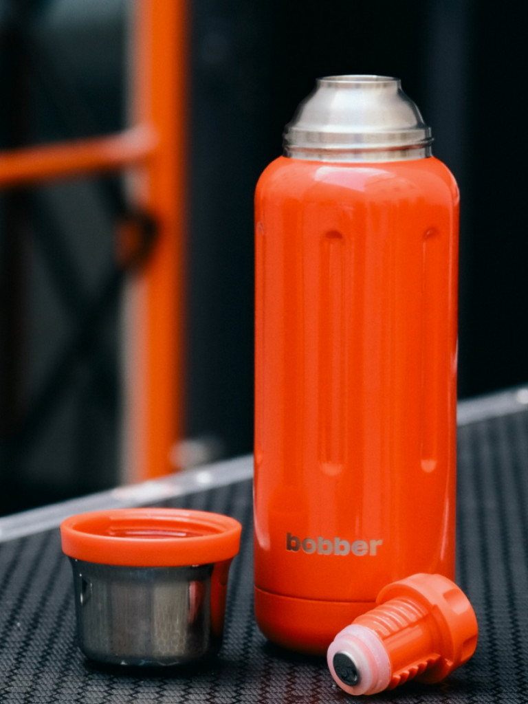 Термос вакуумный для напитков BOBBER Flask 770 мл пробка с каналами для налива, тепло до 36 часов, красный
